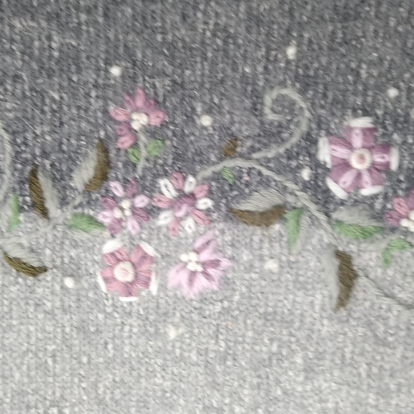 Gray Eyelash Floral Embroidered Knit Sweater Silk Angora Blend Mock Neck Size XL - Picture 5 of 8